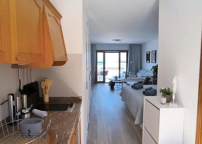 Cristianos - Breathtaking View, Ac, Heated Pool, Fibre Net Lejlighed *