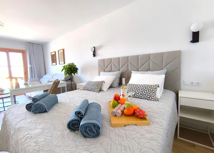 Cristianos - Breathtaking View, Ac, Heated Pool, Fibre Net *