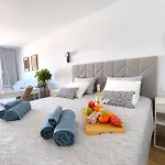 Cristianos - Breathtaking View, Ac, Heated Pool, Fibre Net *