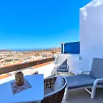 Apartment Cristianos - Breathtaking View, Ac, Heated Pool, Fibre Net Los Cristianos (Tenerife)